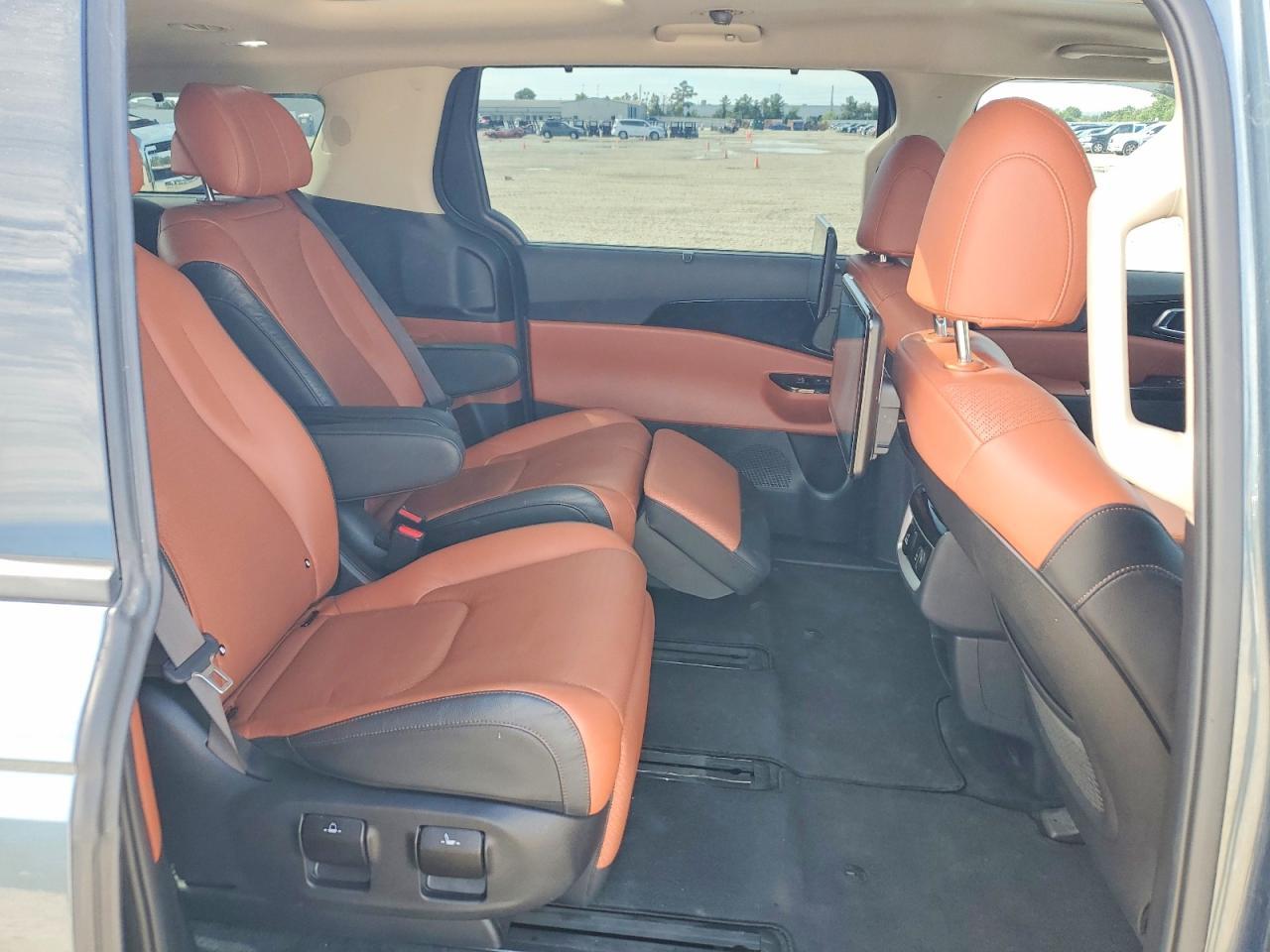 2022 KIA Carnival