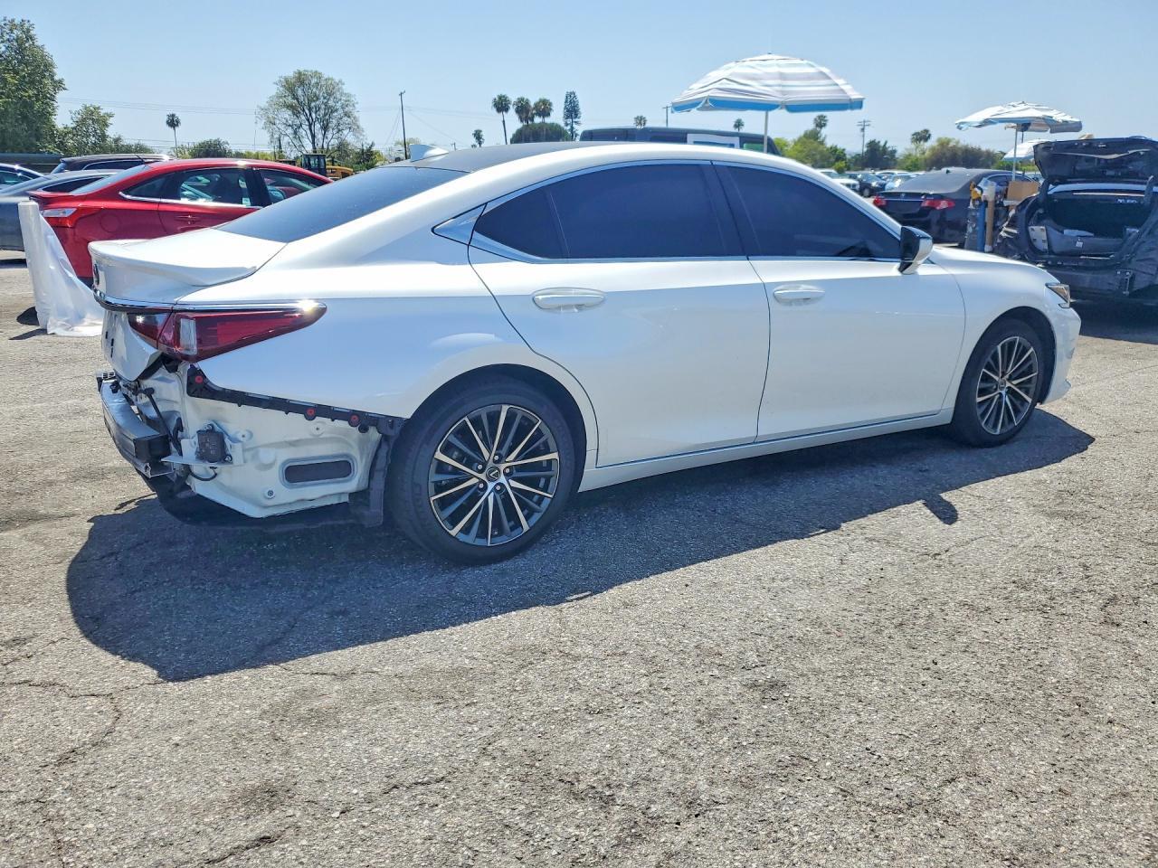 2024 LEXUS ES 300H