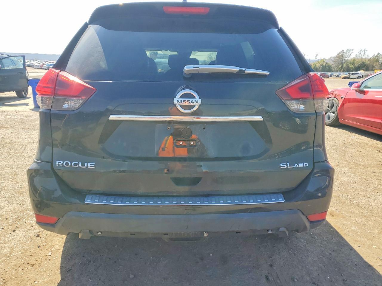 2017 NISSAN ROGUE