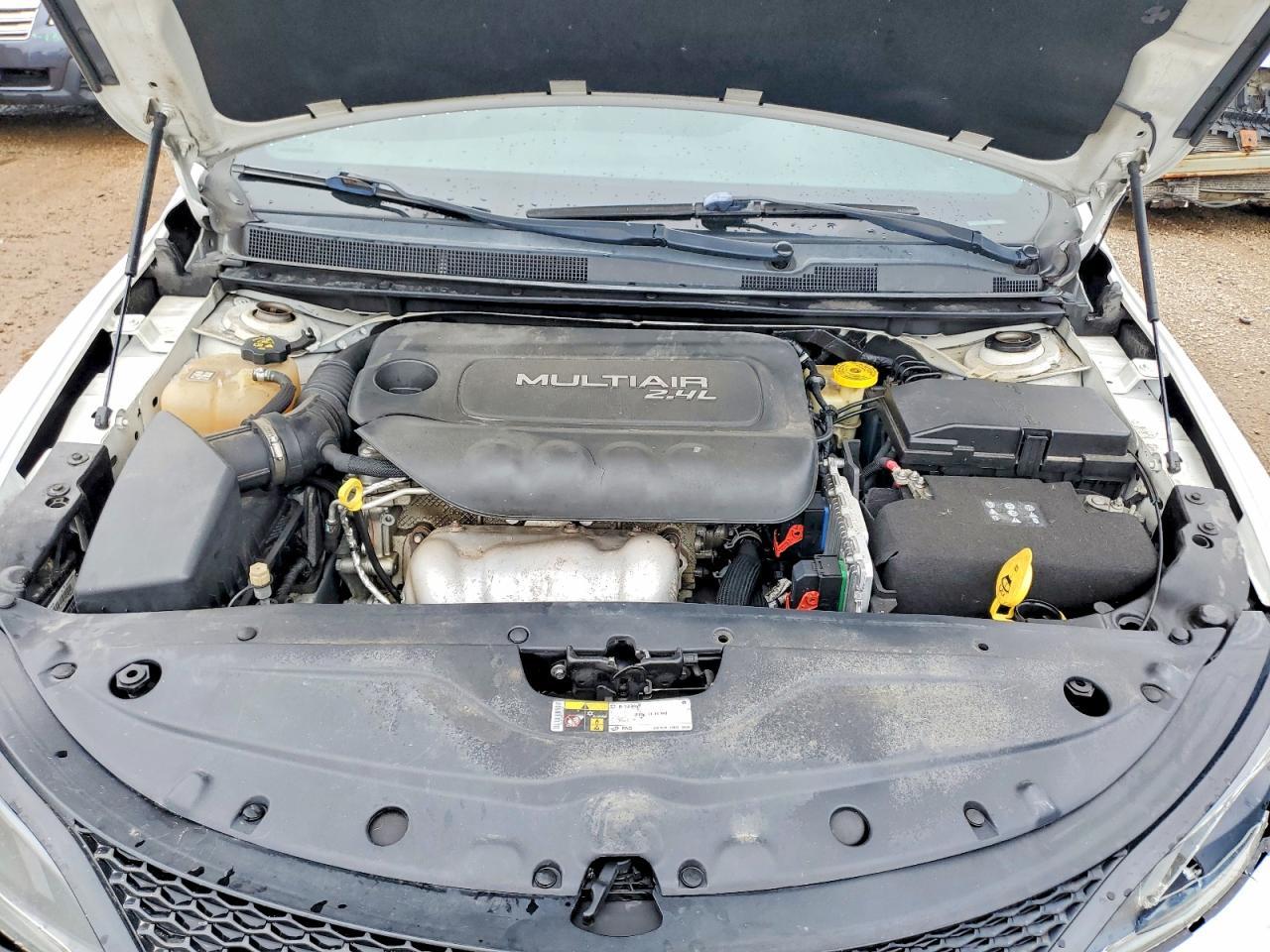 2015 CHRYSLER 200