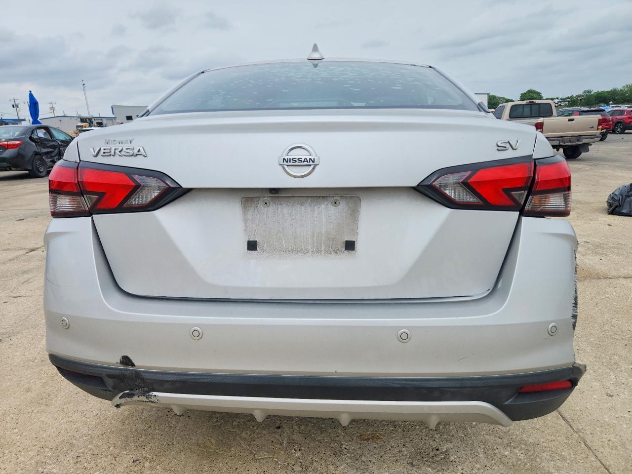 2020 NISSAN VERSA