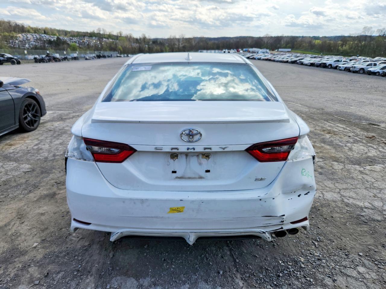 2022 TOYOTA CAMRY