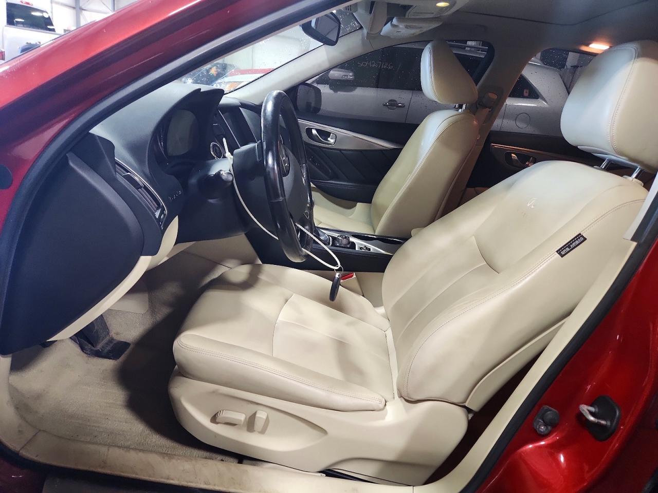 2014 INFINITI Q50