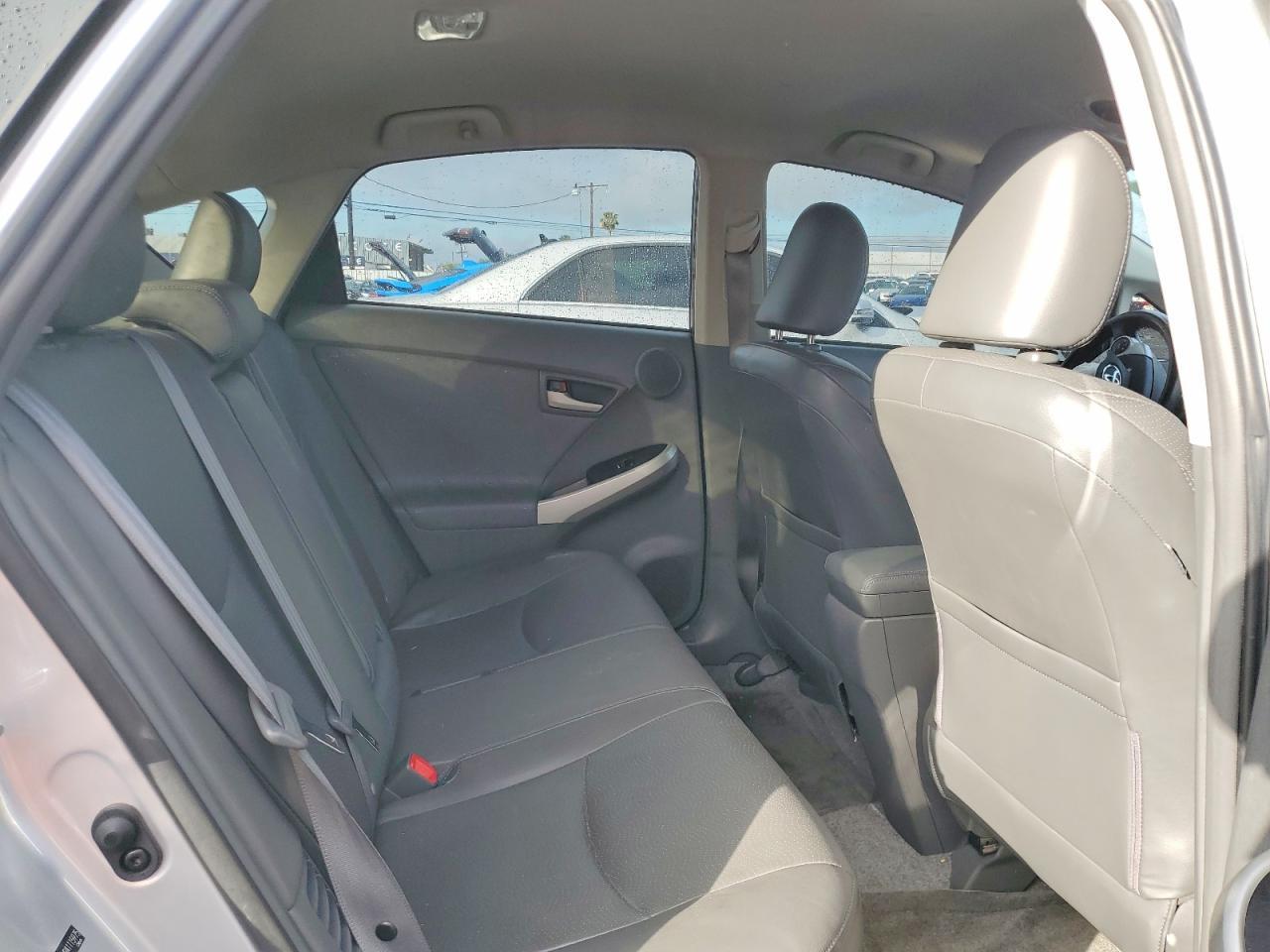 2010 TOYOTA PRIUS V