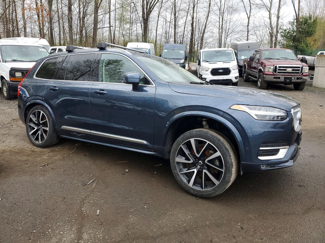 2024 VOLVO XC90