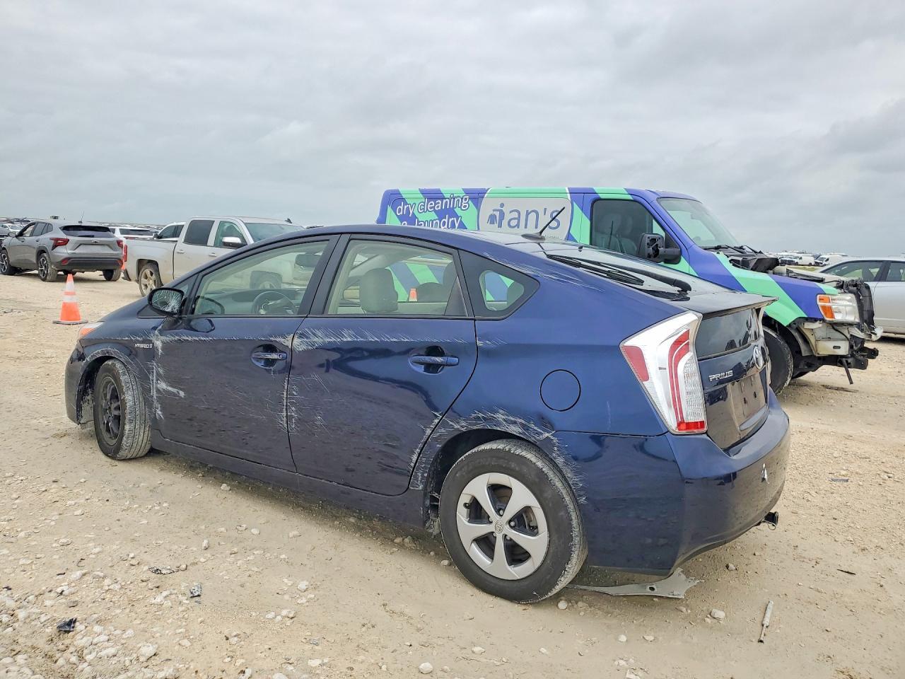 2015 TOYOTA PRIUS