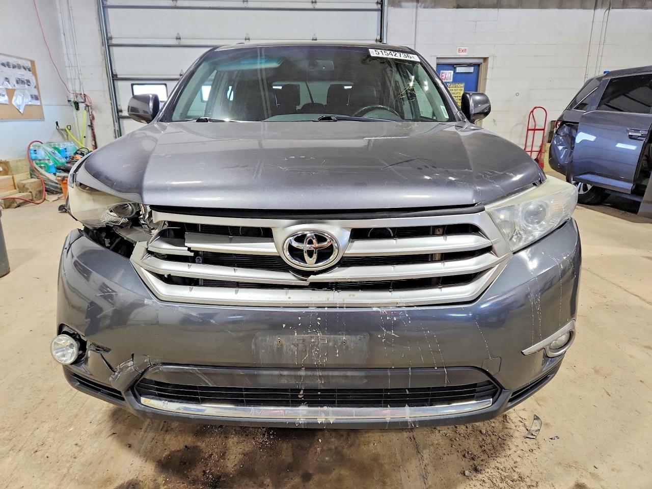 2013 TOYOTA HIGHLANDER