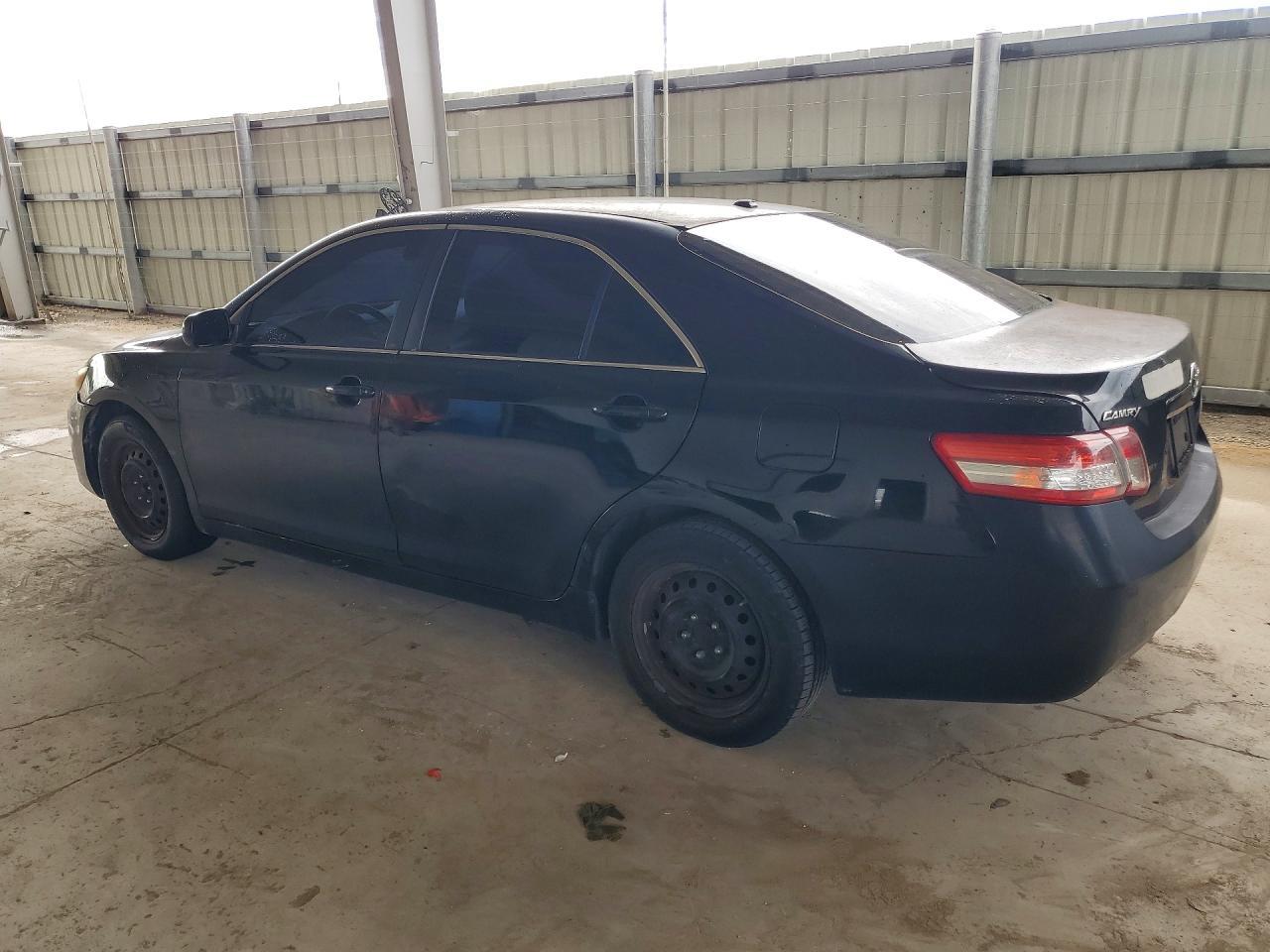 2011 TOYOTA CAMRY