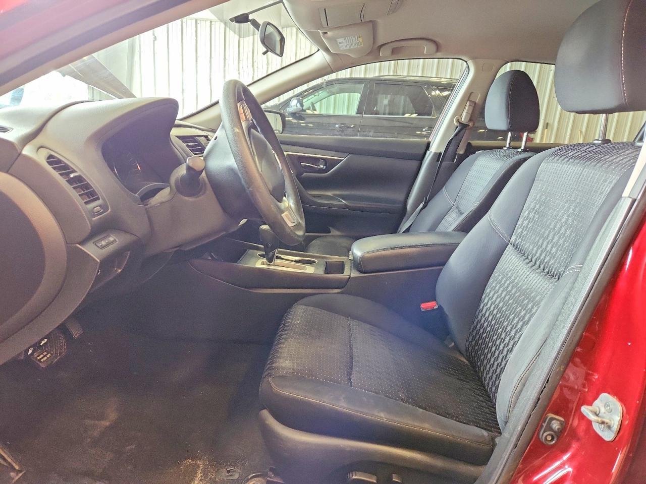 2017 NISSAN ALTIMA