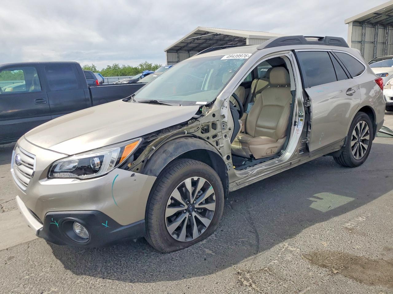2015 SUBARU Outback