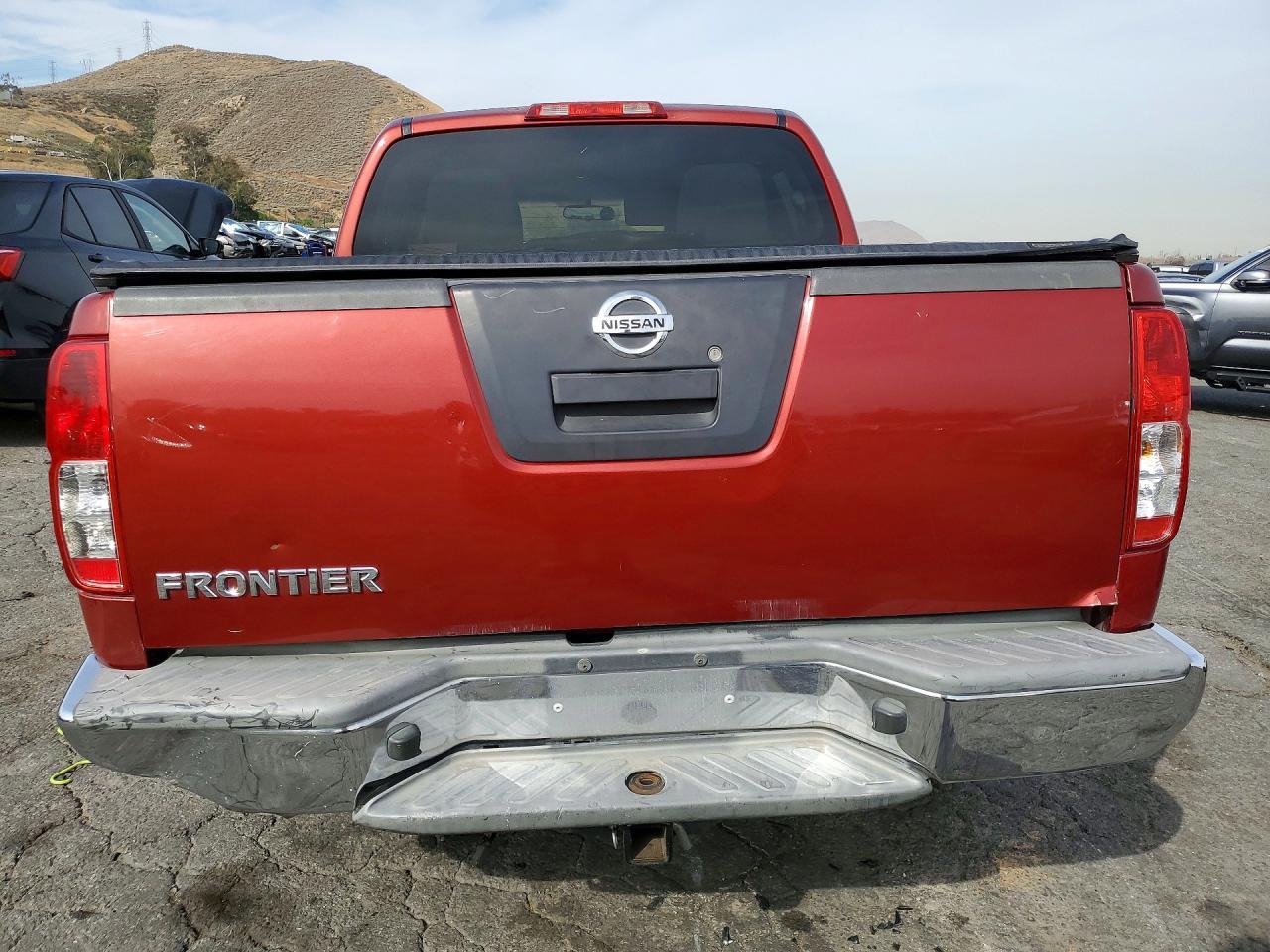 2012 NISSAN Frontier