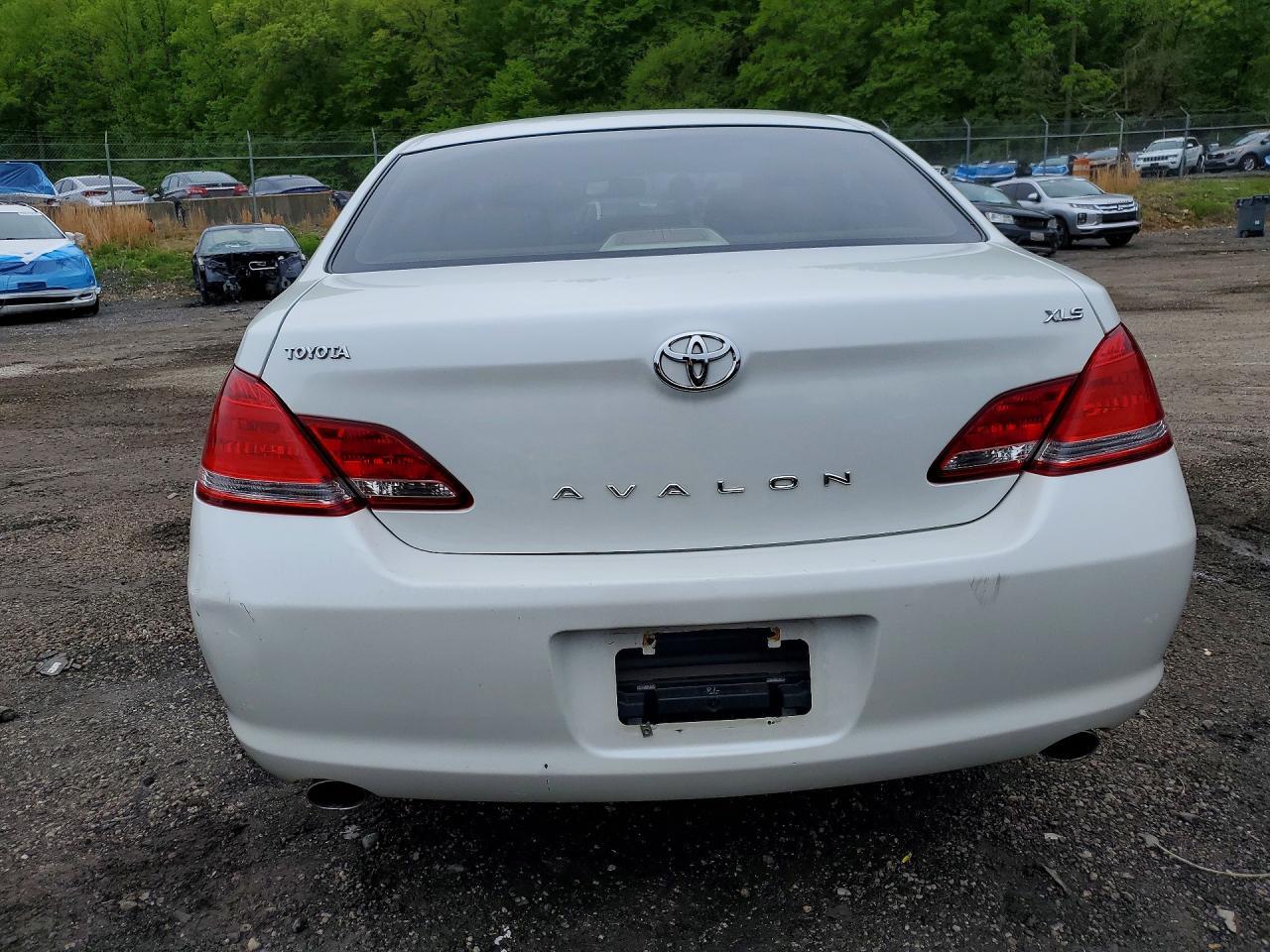 2007 TOYOTA Avalon