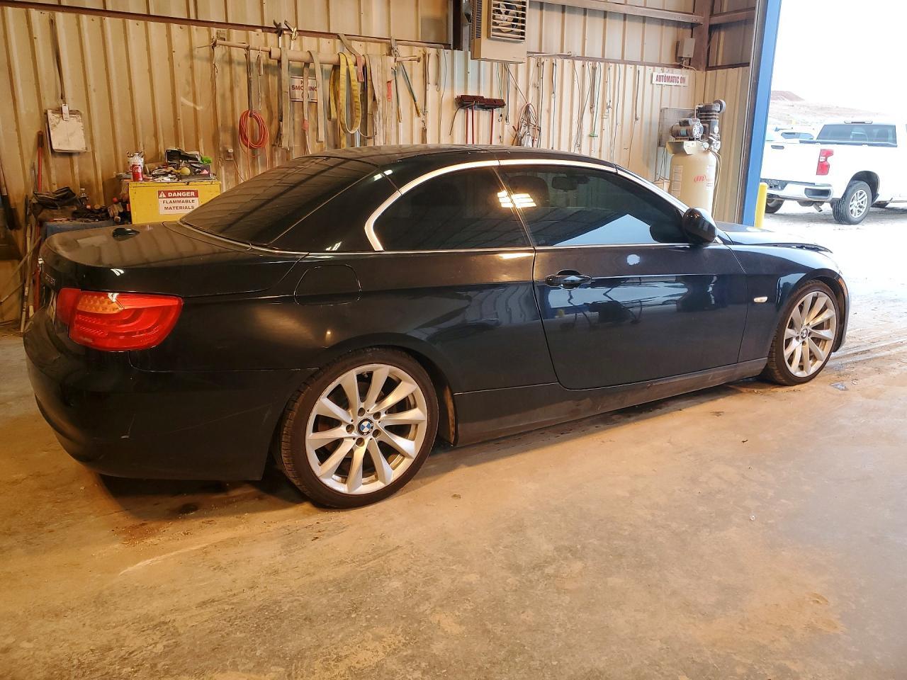 2011 BMW 3 SERIES