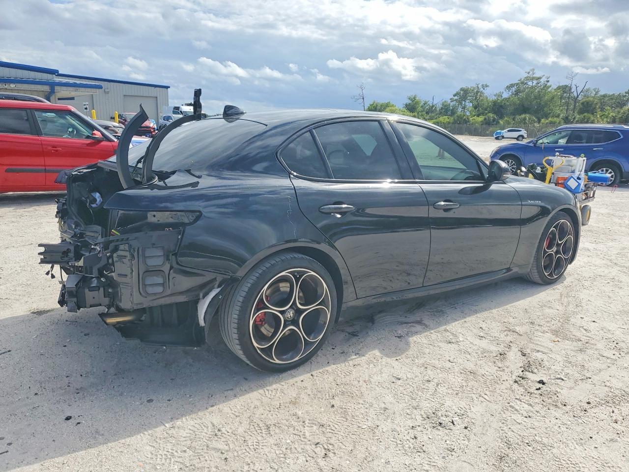 2022 ALFA ROMEO Giulia