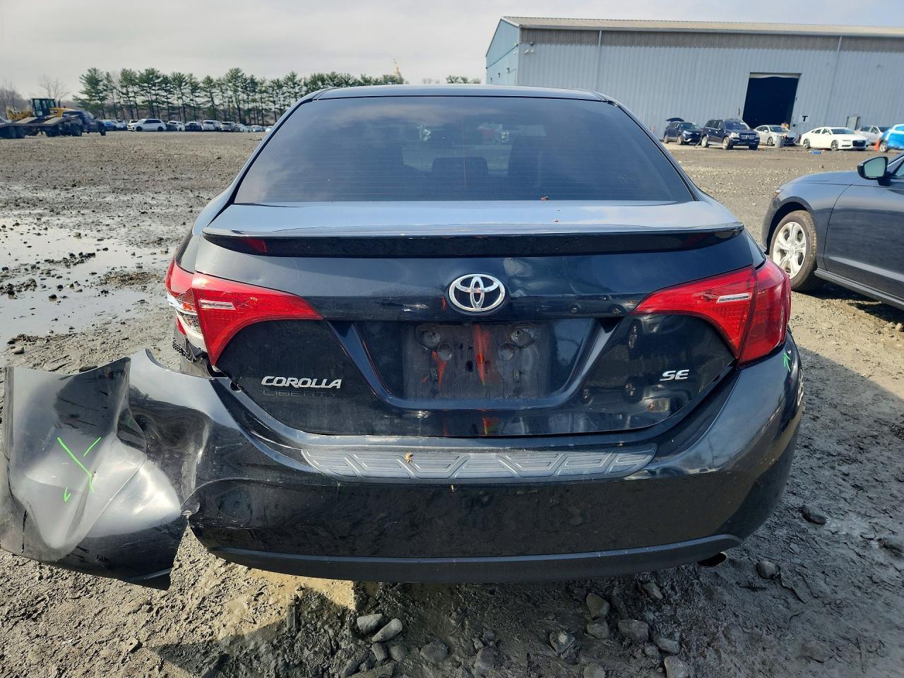 2017 TOYOTA COROLLA
