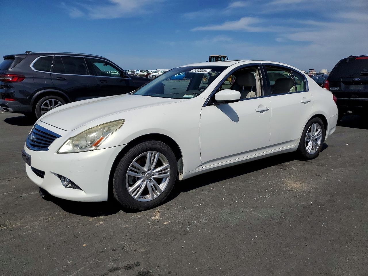 2013 INFINITI G37