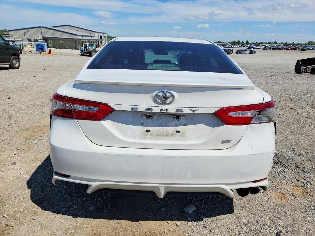 2018 TOYOTA CAMRY