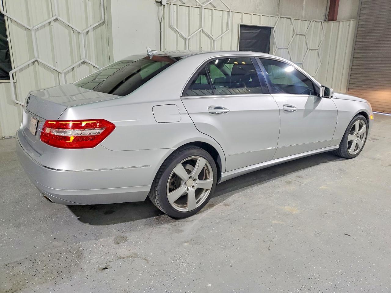2011 MERCEDES-BENZ E-Class