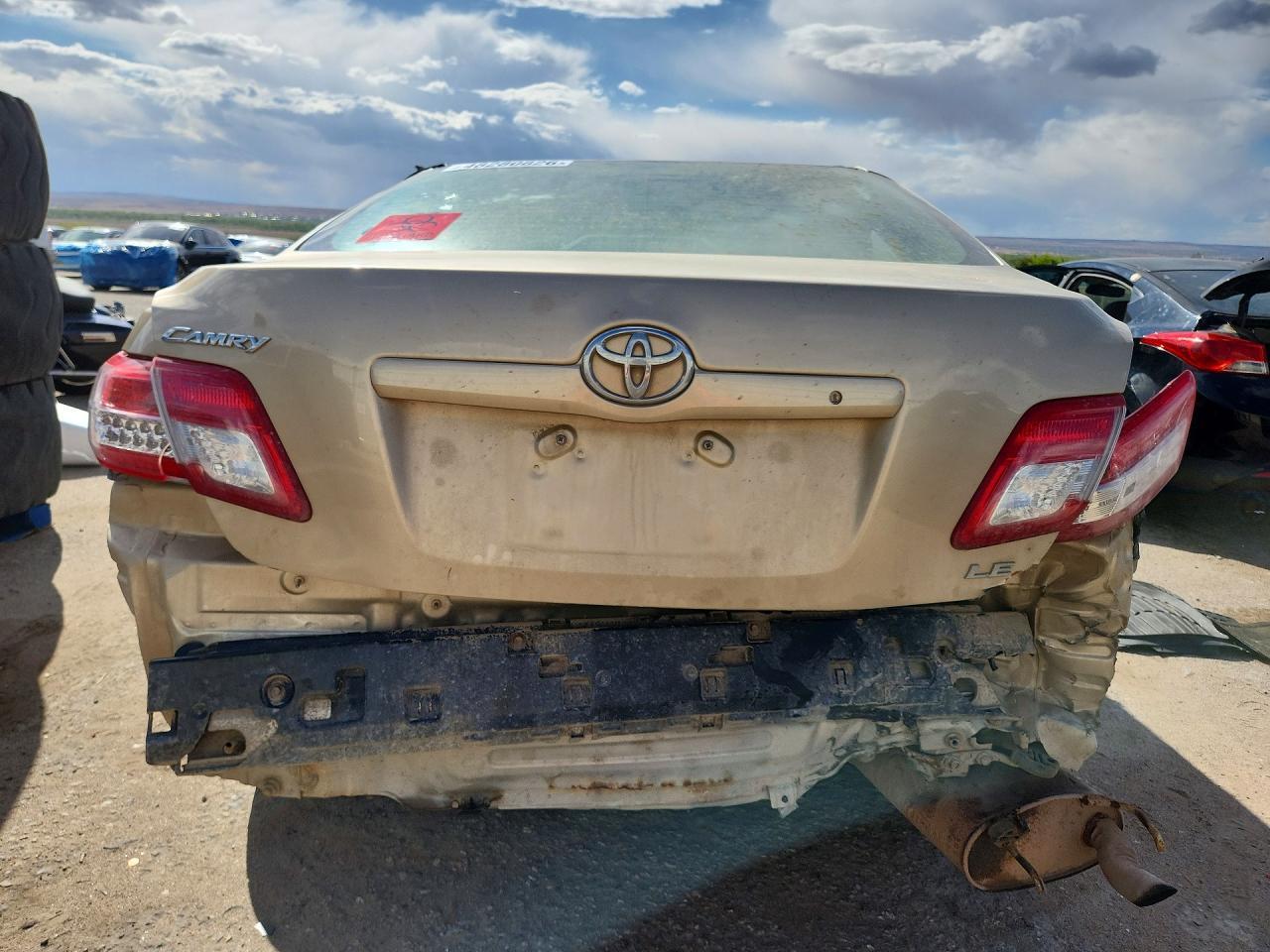 2011 TOYOTA CAMRY