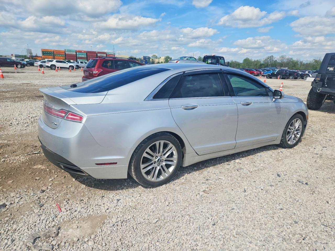 2013 LINCOLN MKZ