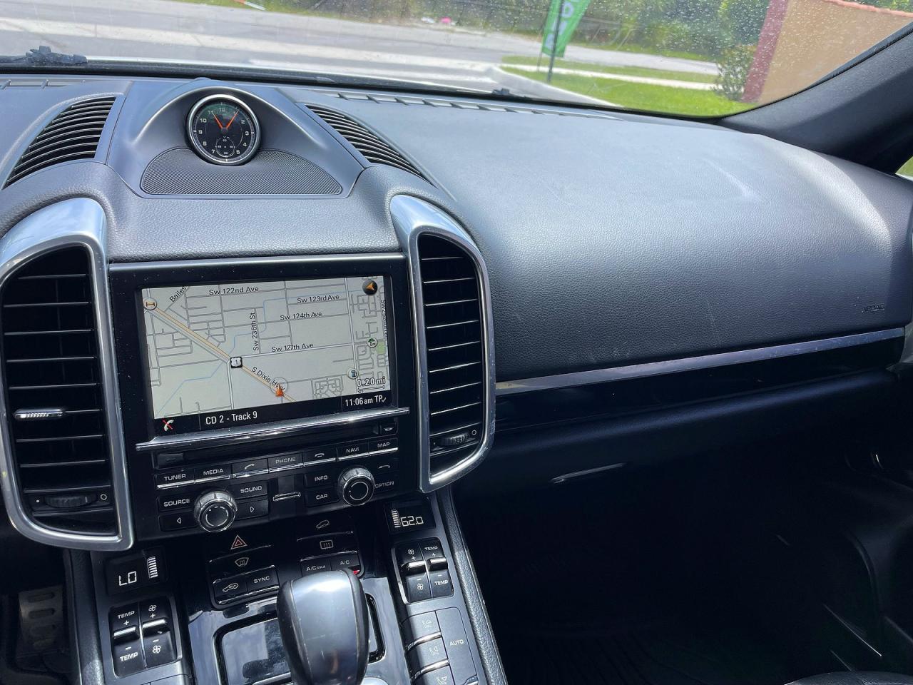 2014 PORSCHE CAYENNE