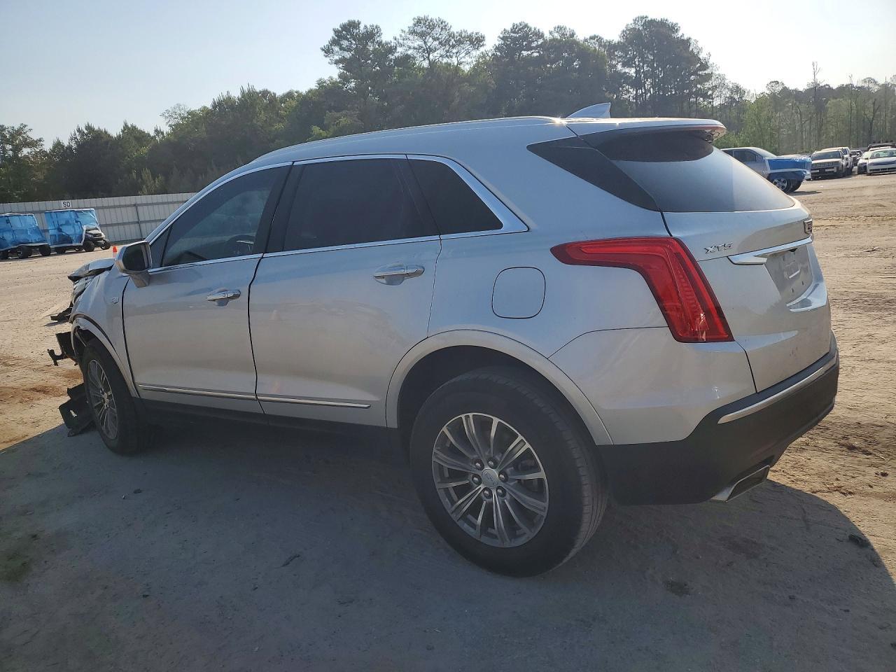 2017 CADILLAC XT5