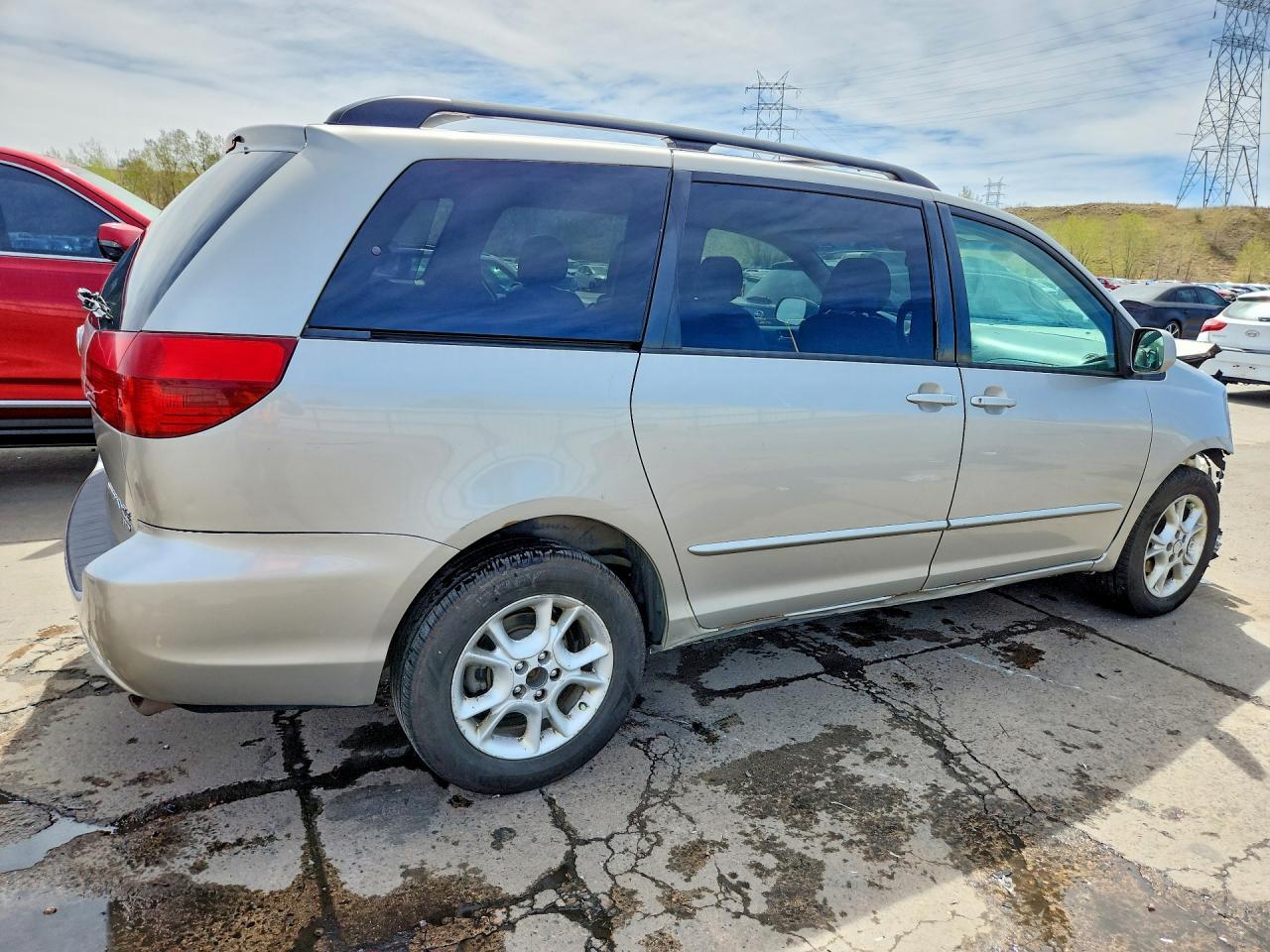 2005 TOYOTA SIENNA