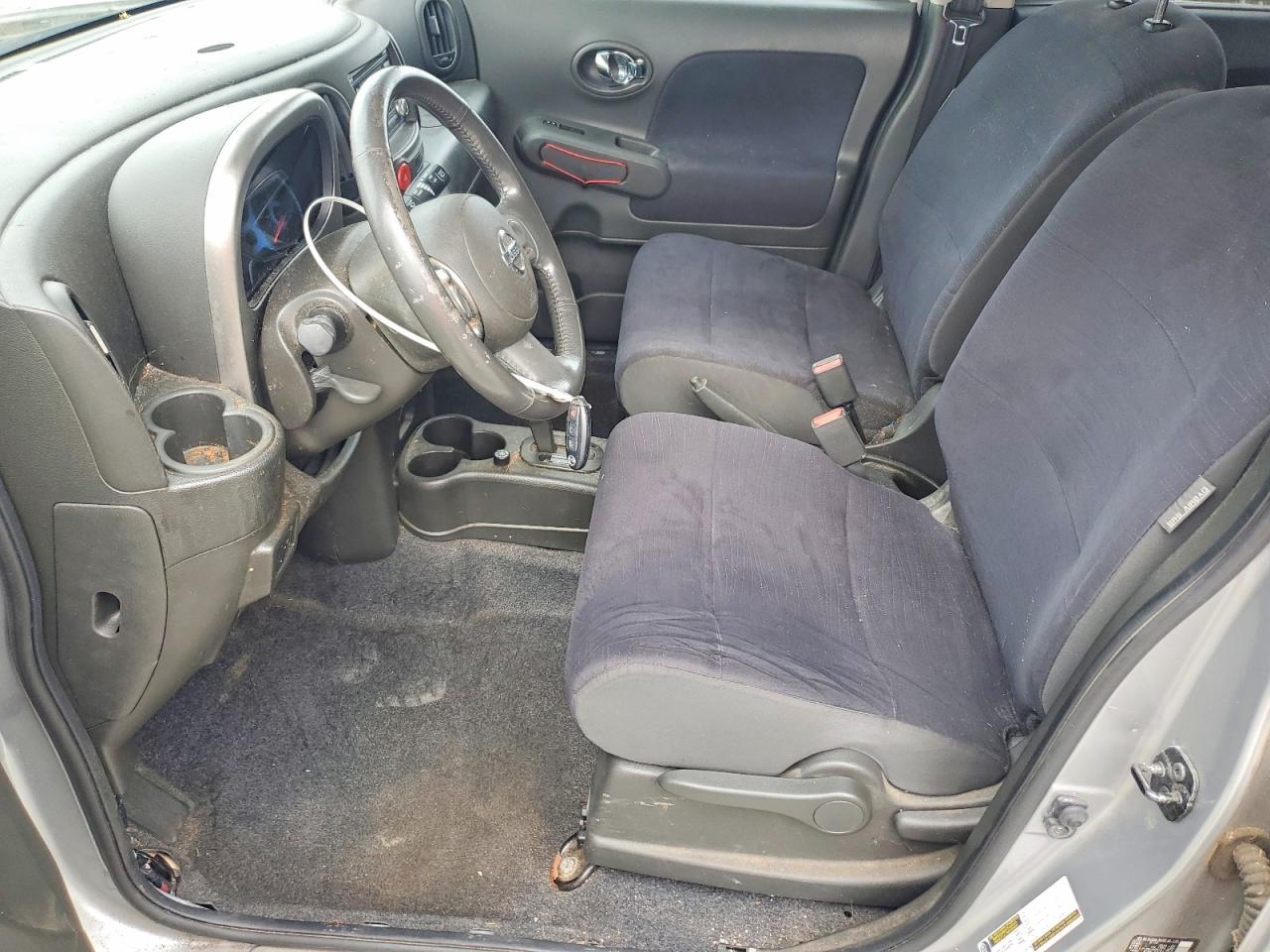 2010 NISSAN CUBE