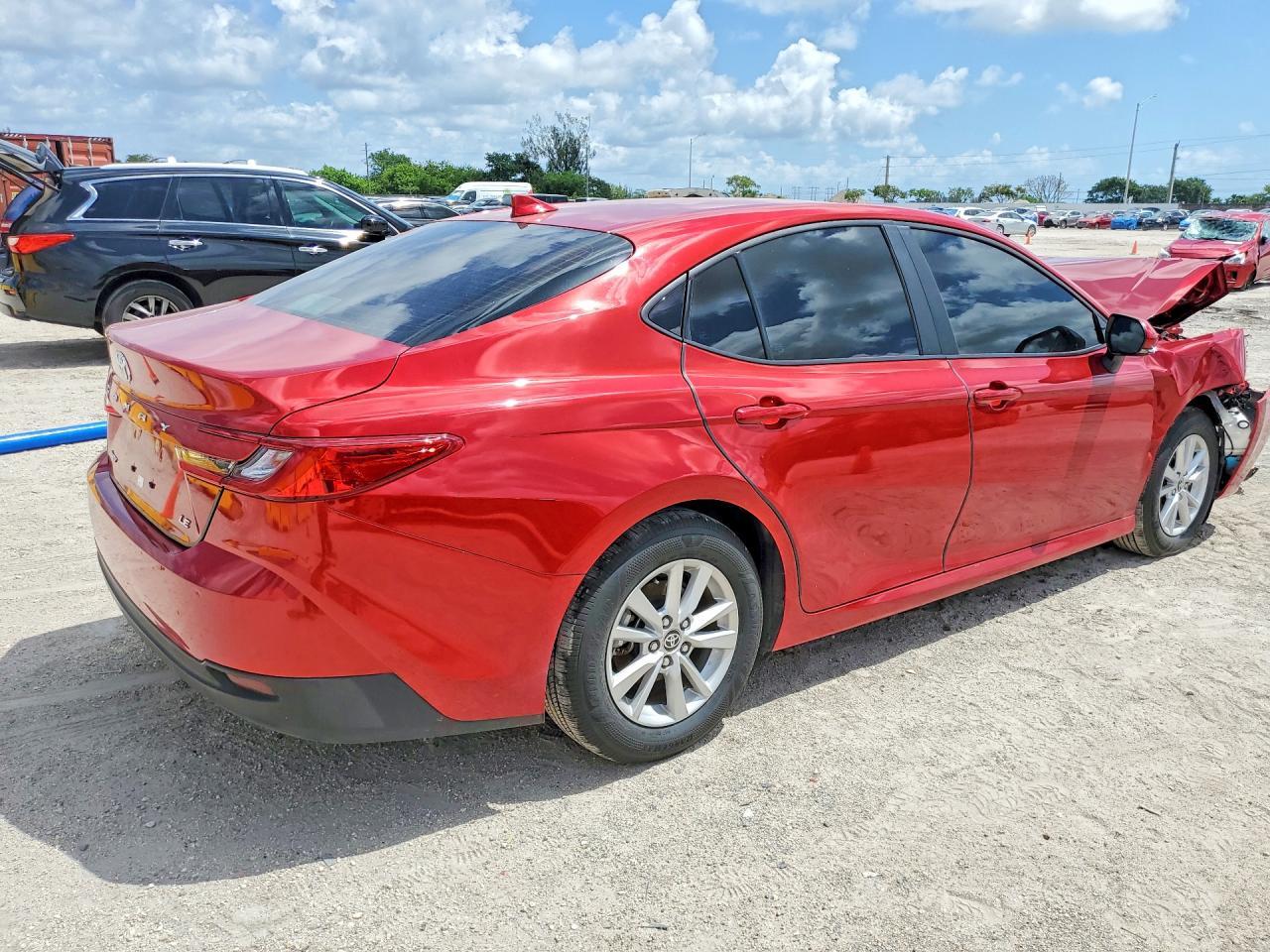 2025 TOYOTA CAMRY