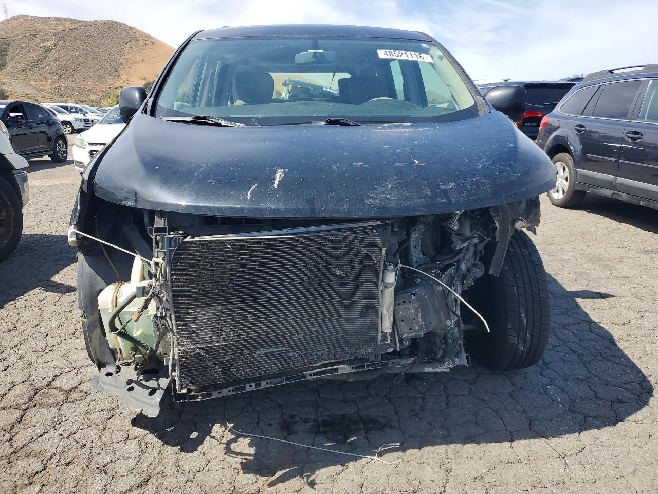 2015 NISSAN Quest