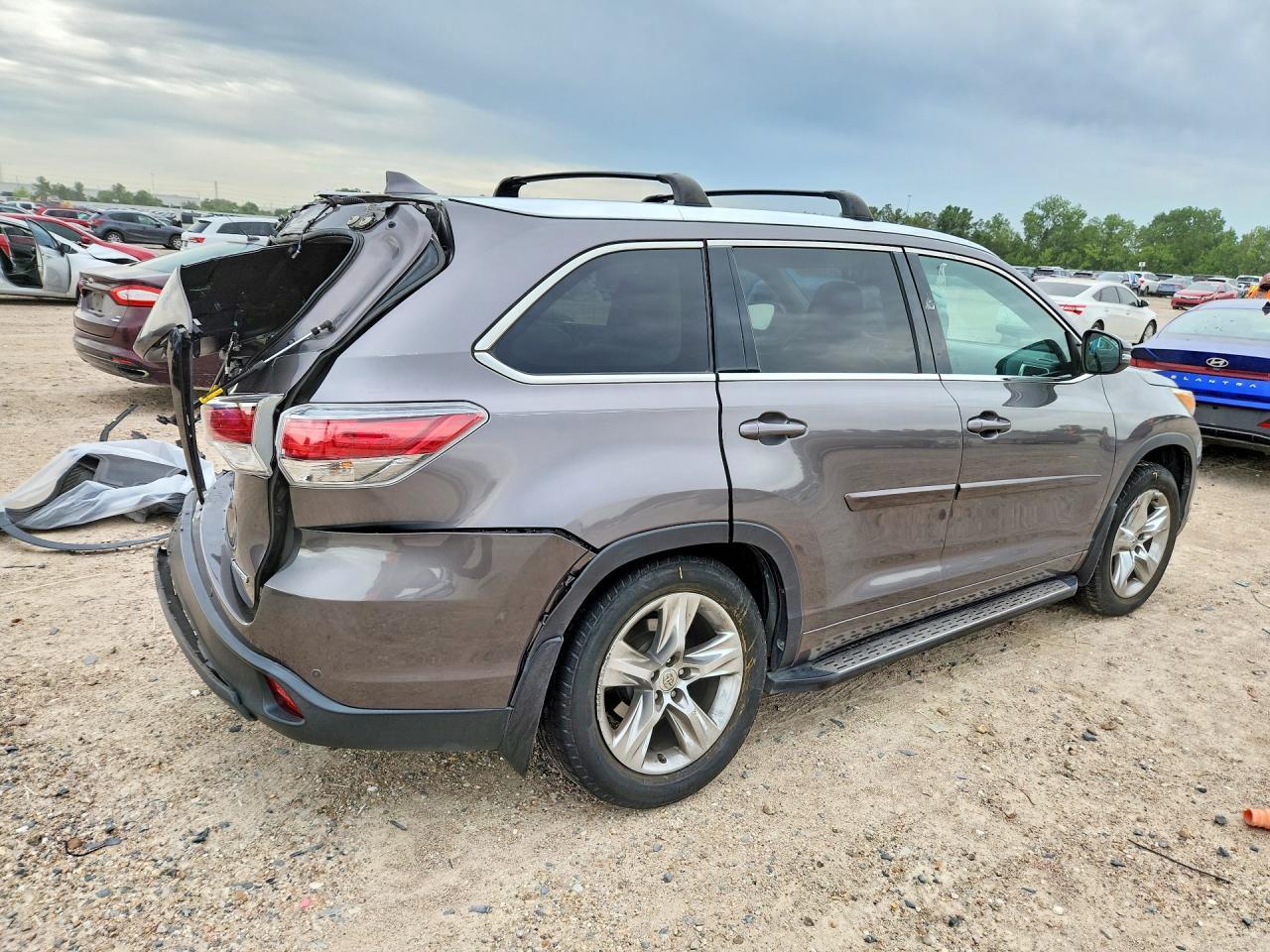 2015 TOYOTA HIGHLANDER
