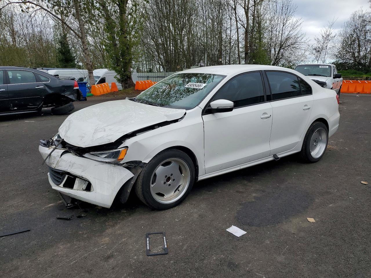 2011 VOLKSWAGEN JETTA
