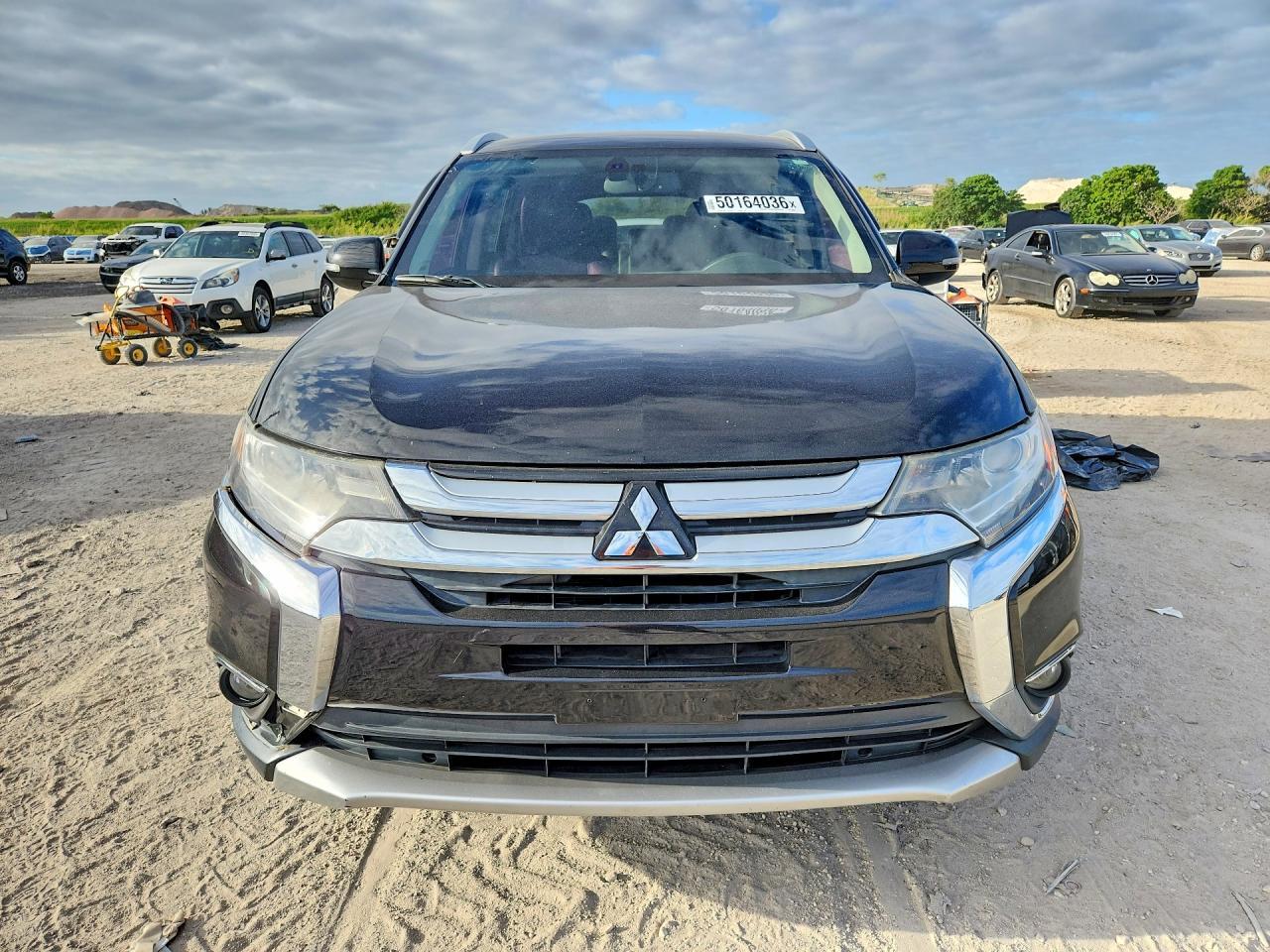 2018 MITSUBISHI outlander