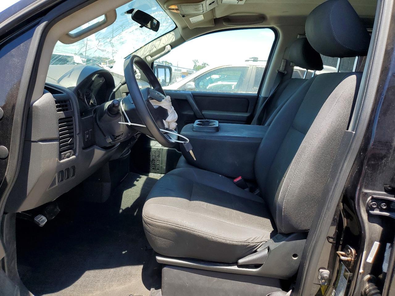 2012 NISSAN Titan