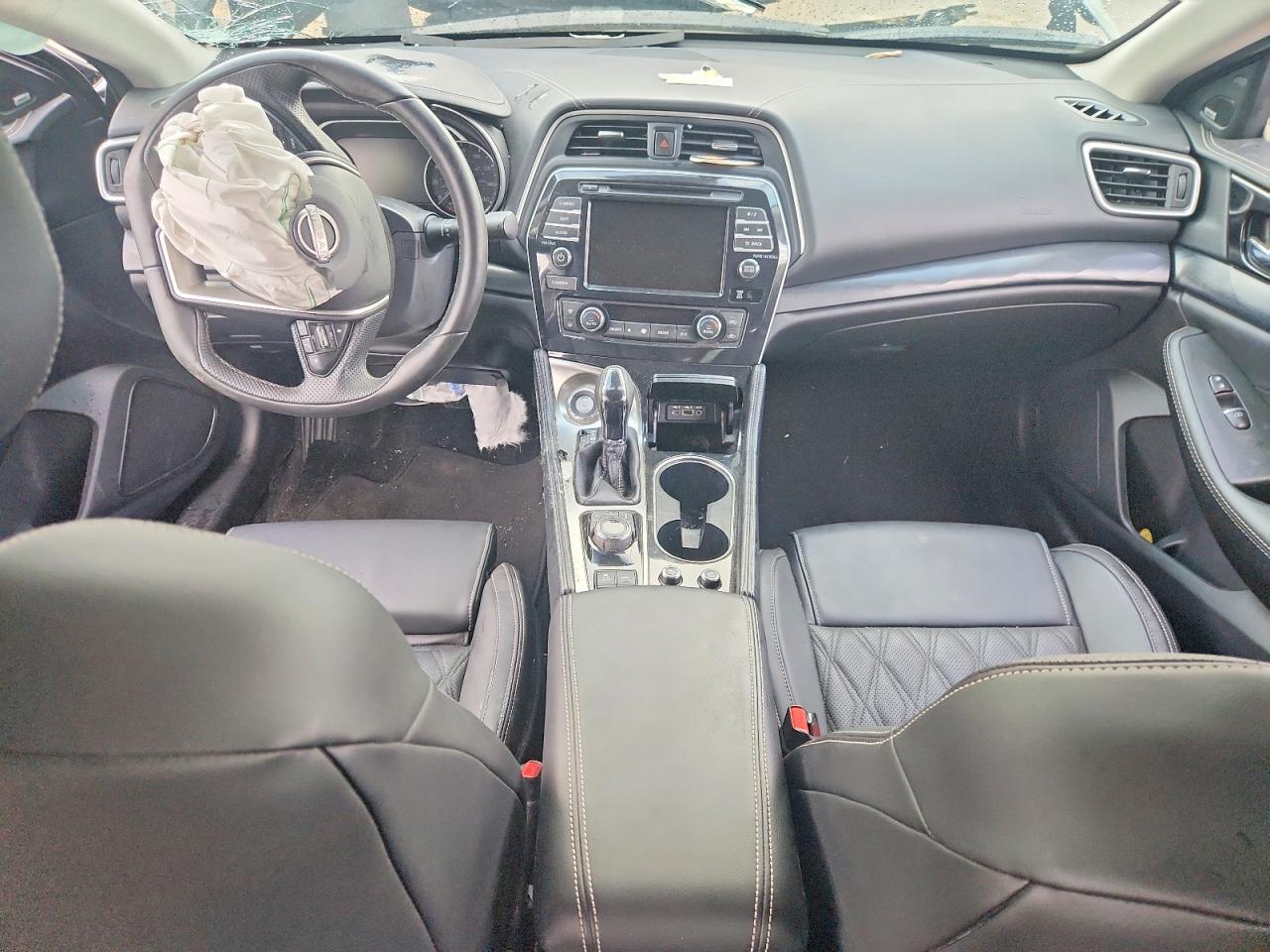 2023 NISSAN Maxima
