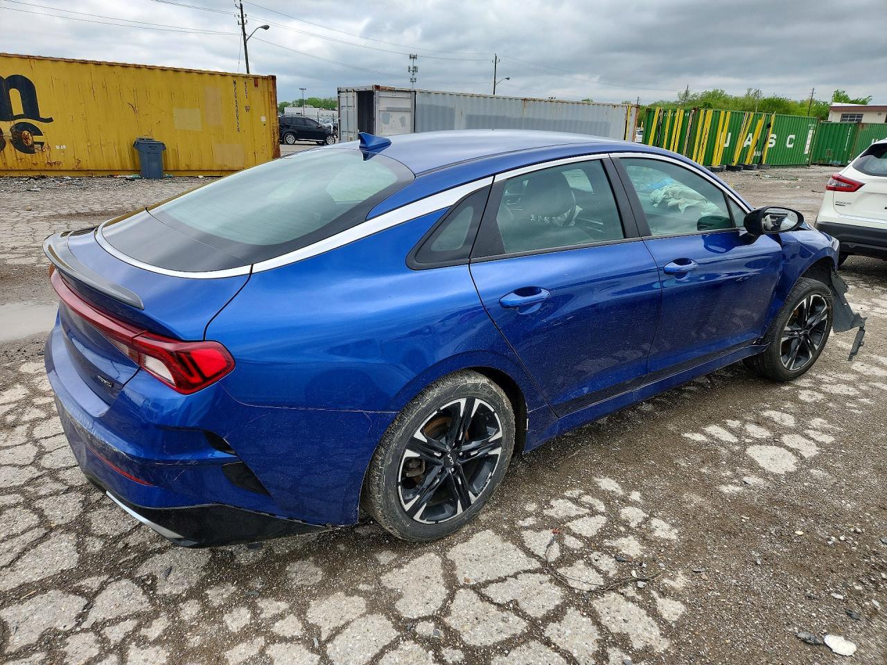 2022 KIA K5