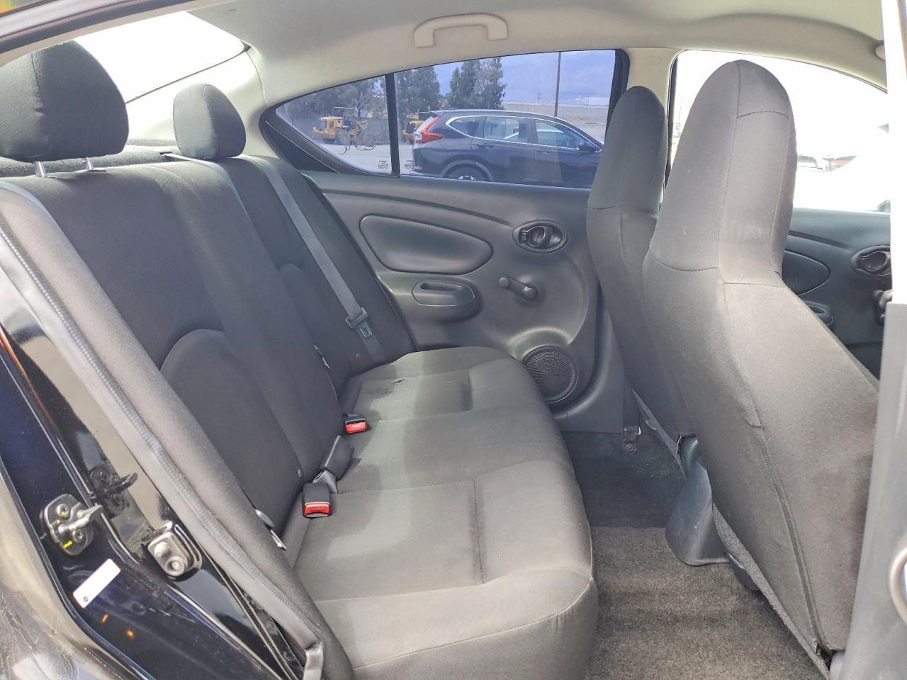 2016 NISSAN VERSA