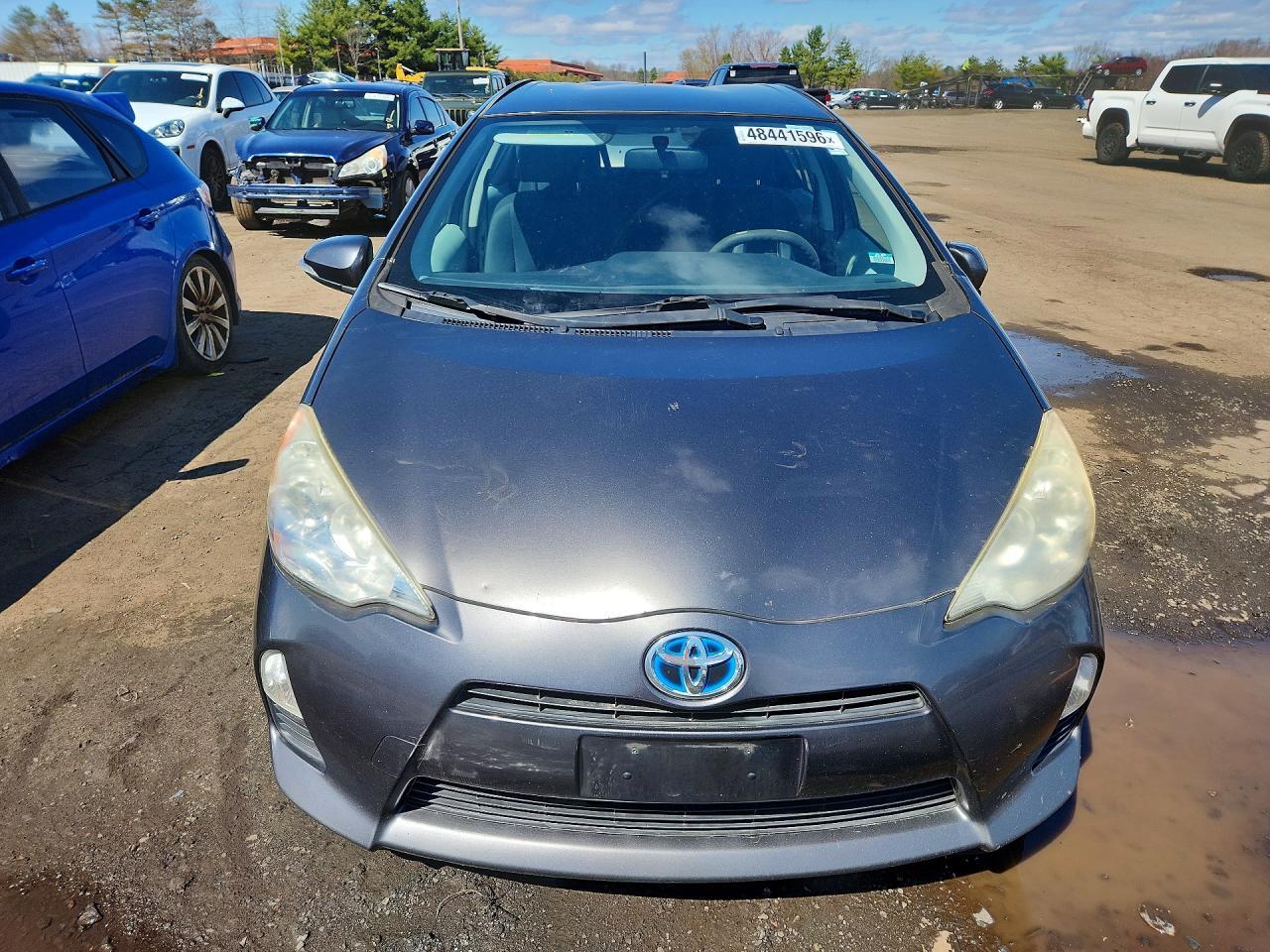 2013 TOYOTA Prius c