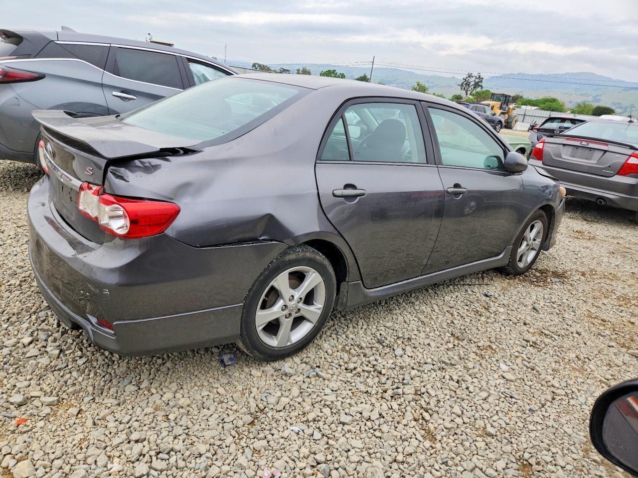 2013 TOYOTA COROLLA