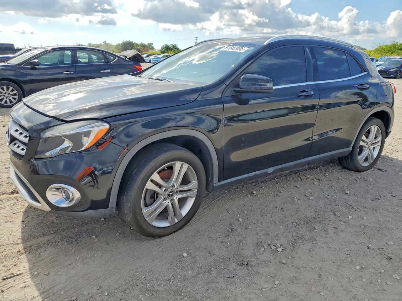 2018 MERCEDES-BENZ GLA-Class