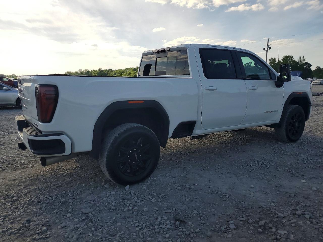 2025 GMC Sierra