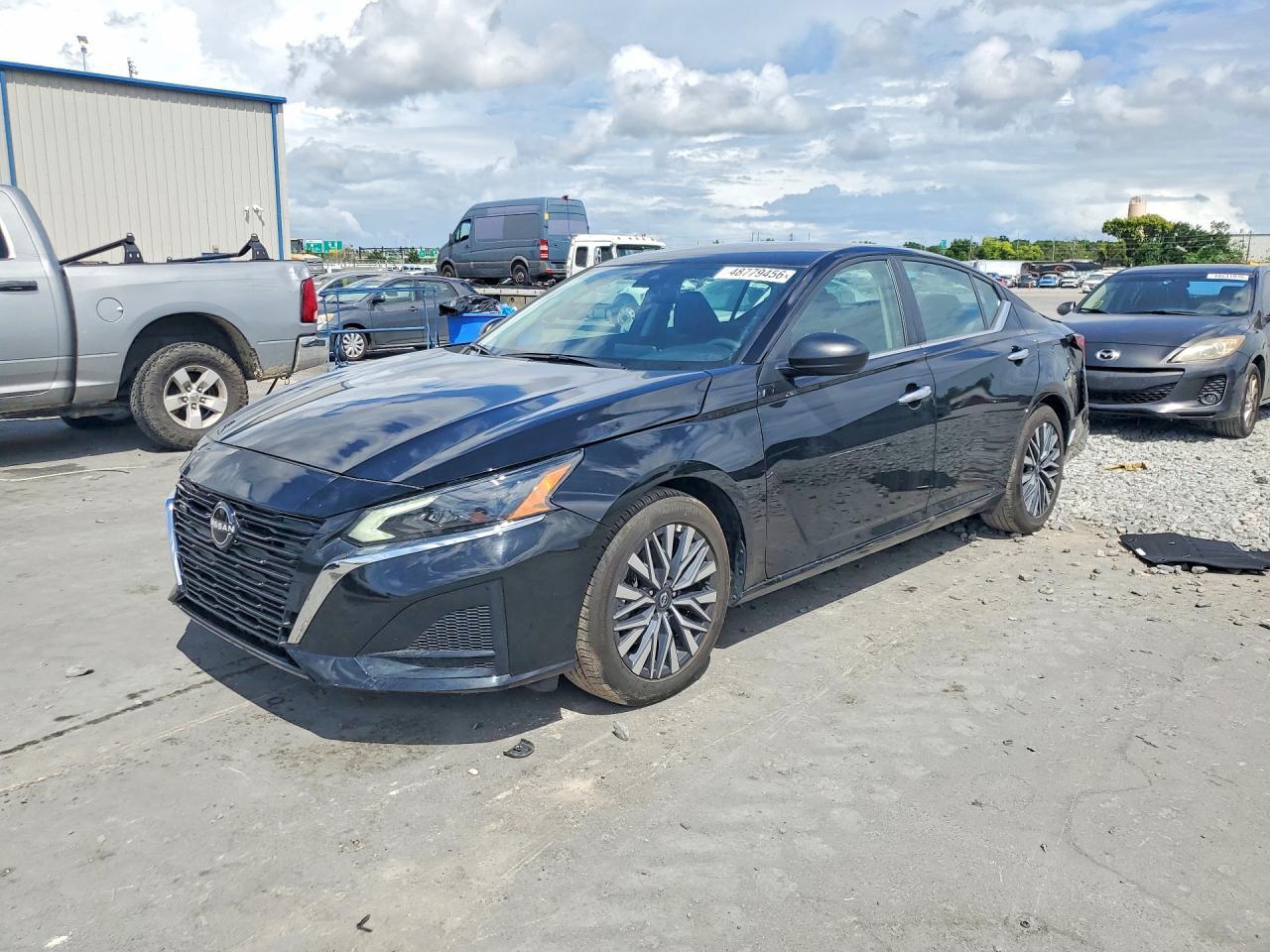 2025 NISSAN ALTIMA