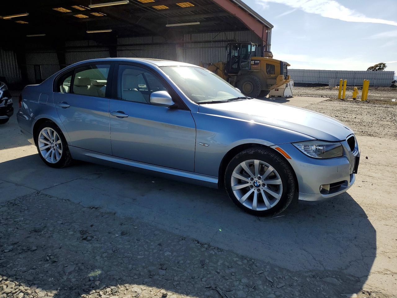 2010 BMW 3 SERIES