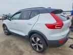 2022 VOLVO XC40