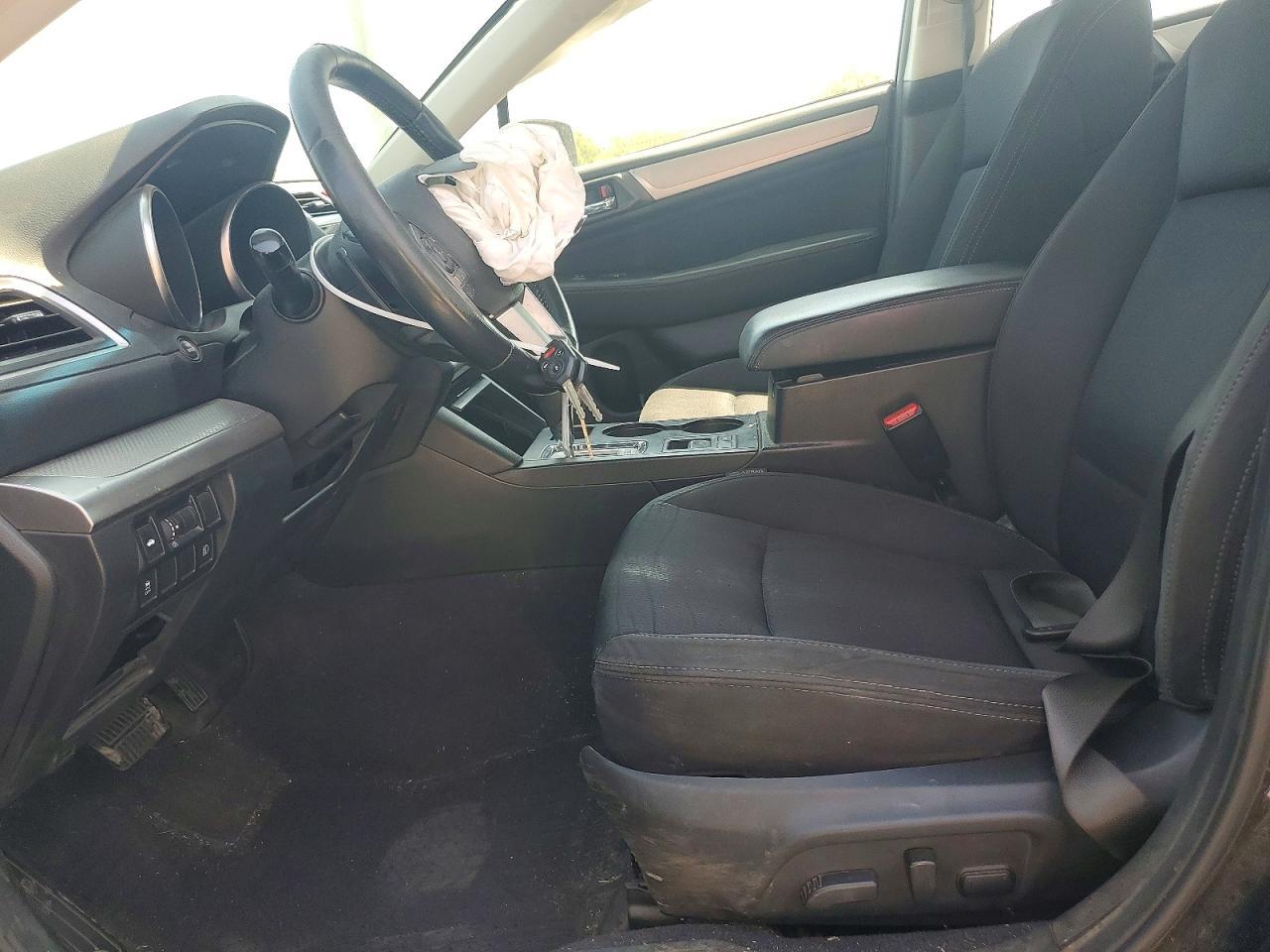 2015 SUBARU Legacy