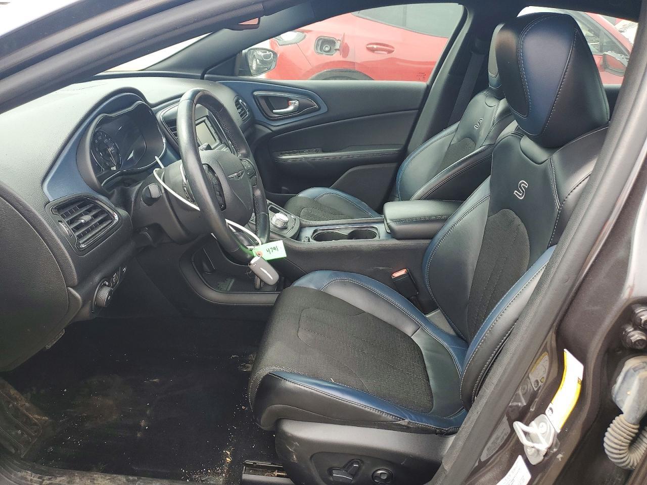 2016 CHRYSLER 200