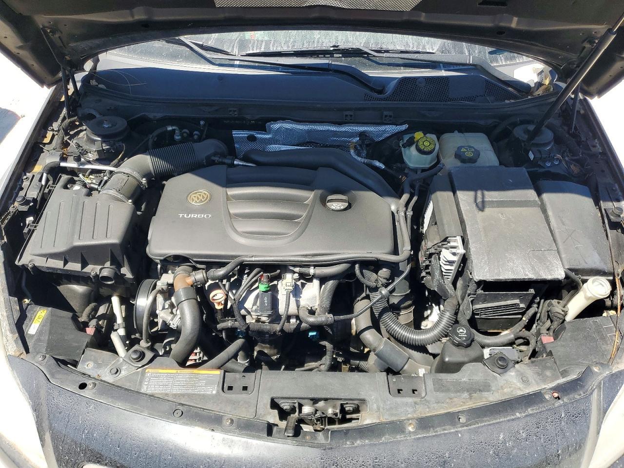2011 BUICK Regal