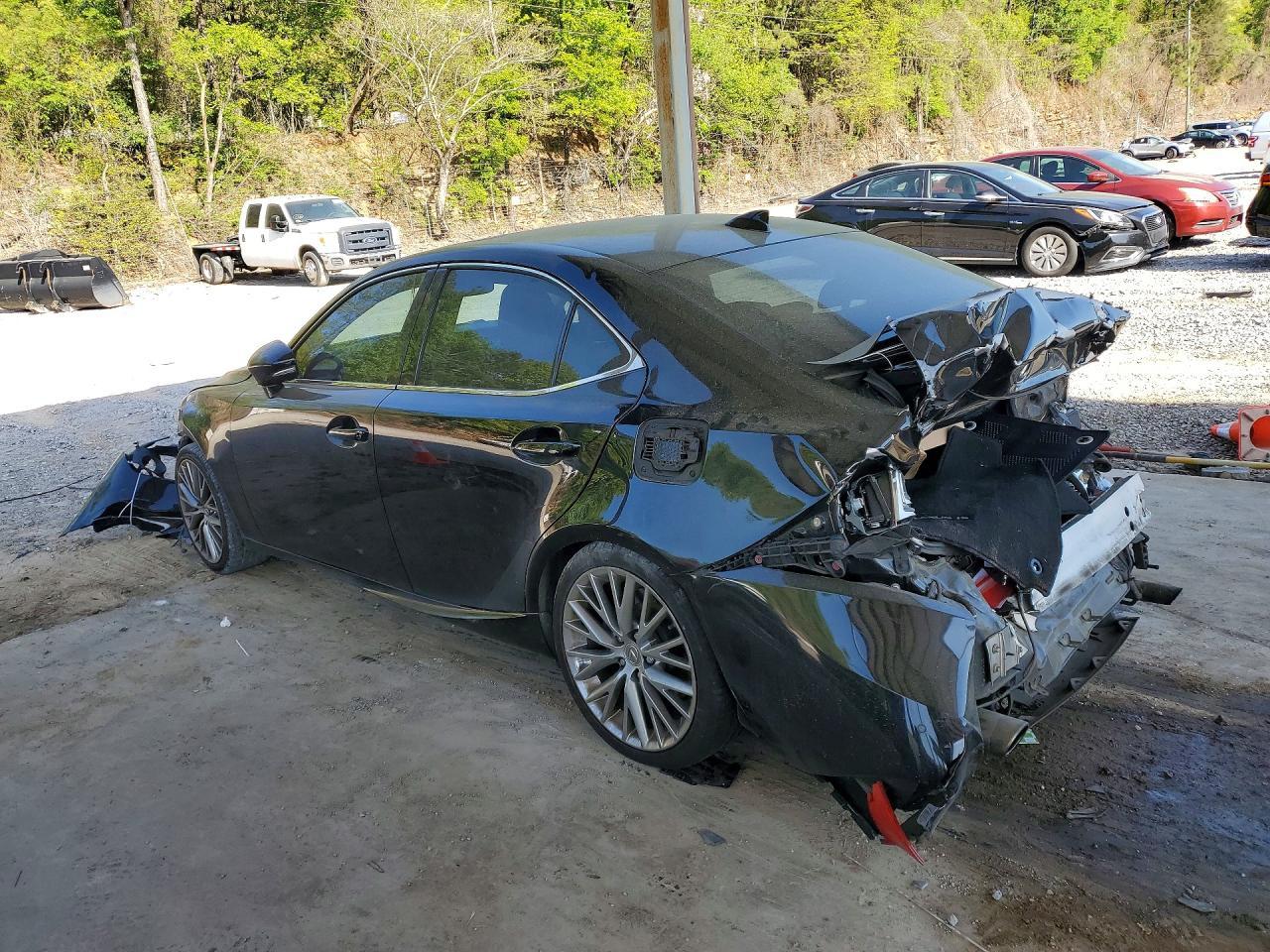 2016 LEXUS IS 200t