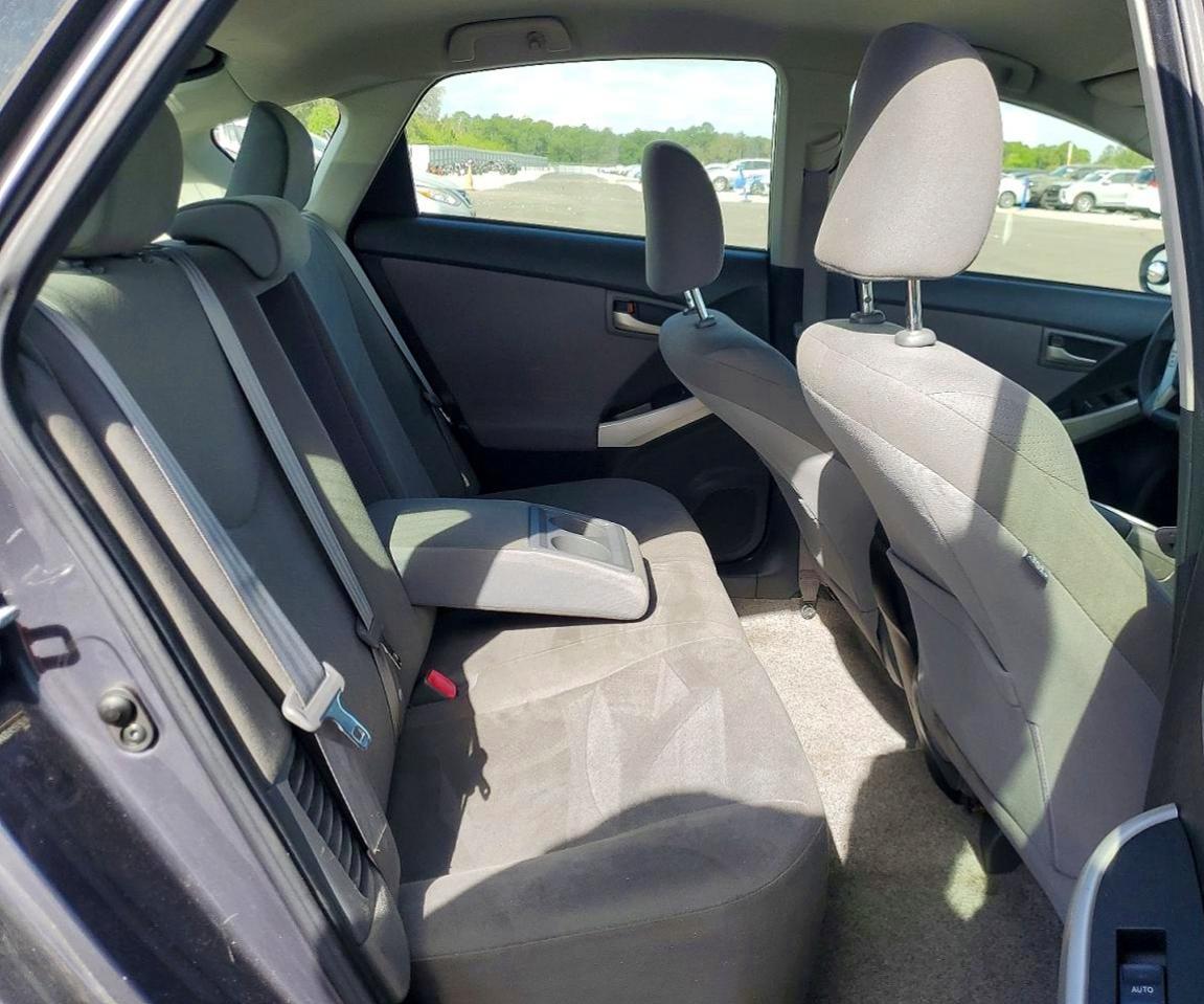 2012 TOYOTA PRIUS