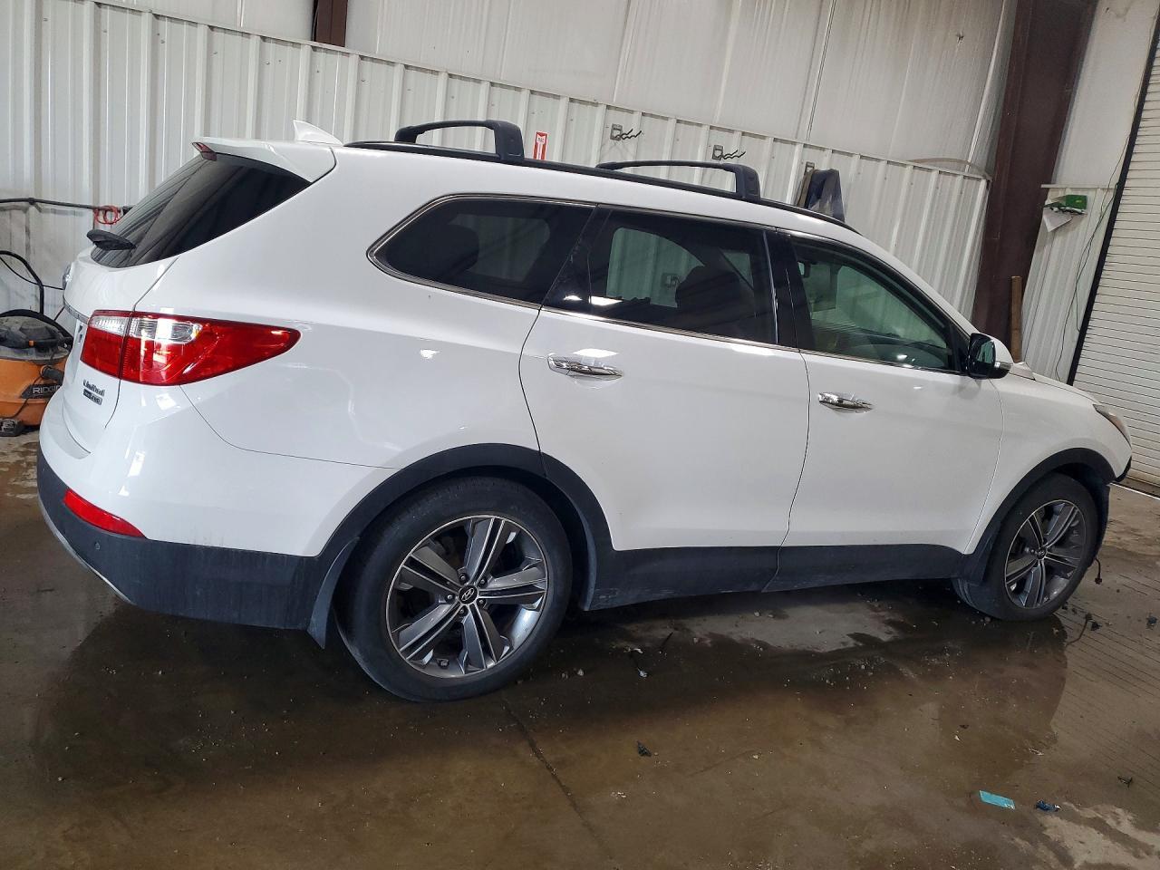 2016 HYUNDAI SANTA FE